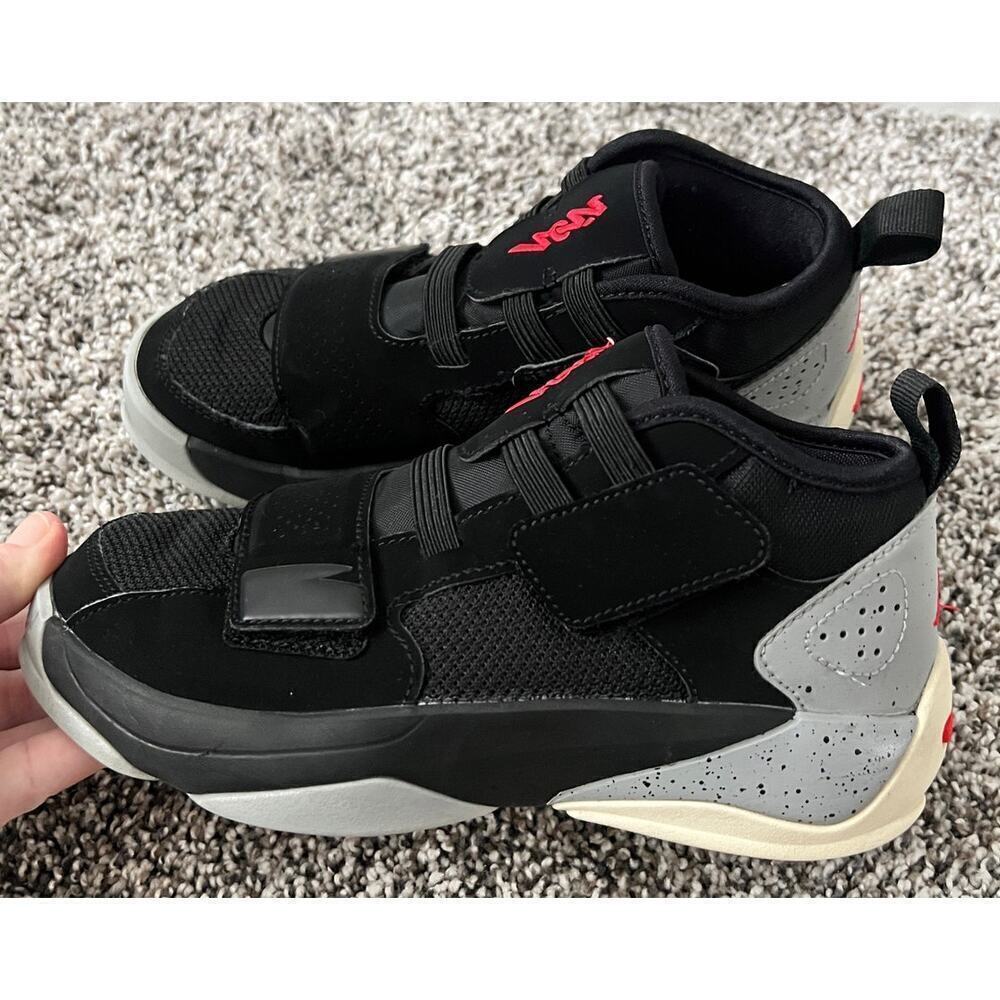 Air Jordan Zion 2 kids size 2Y